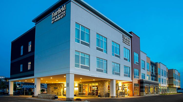 Fairfield Inn & Suites Duluth Waterfront Exterior