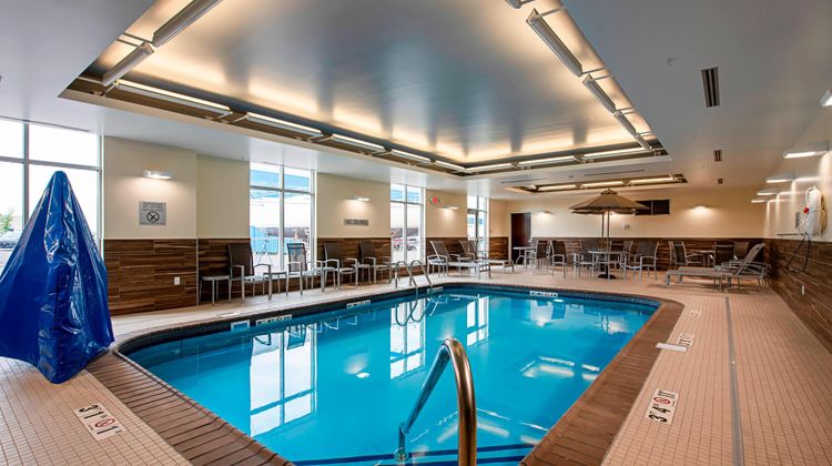 Fairfield Inn & Suites Duluth Waterfront Pool