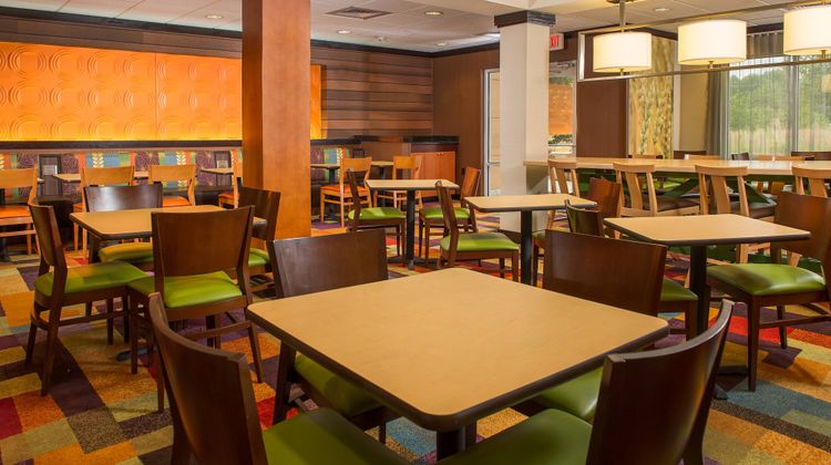 Fairfield Inn & Suites Wilson Restaurant
