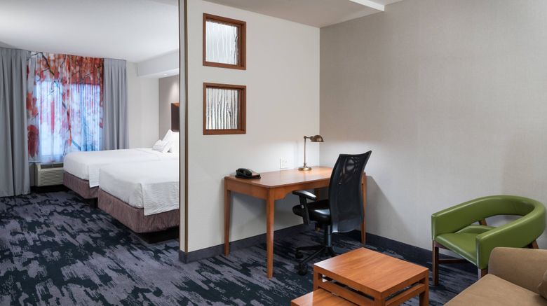 <b>Fairfield Inn & Suites Kansas City Suite</b>. Images powered by <a href="https://www.leonardoworldwide.com/" title="Leonardo Worldwide" target="_blank">Leonardo</a>.