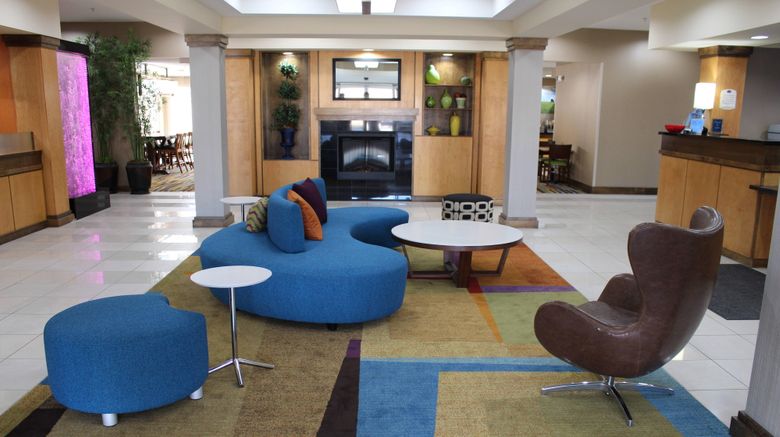 <b>Fairfield Inn/Suites Kansas City Liberty Lobby</b>. Images powered by <a href="https://www.leonardoworldwide.com/" title="Leonardo Worldwide" target="_blank">Leonardo</a>.