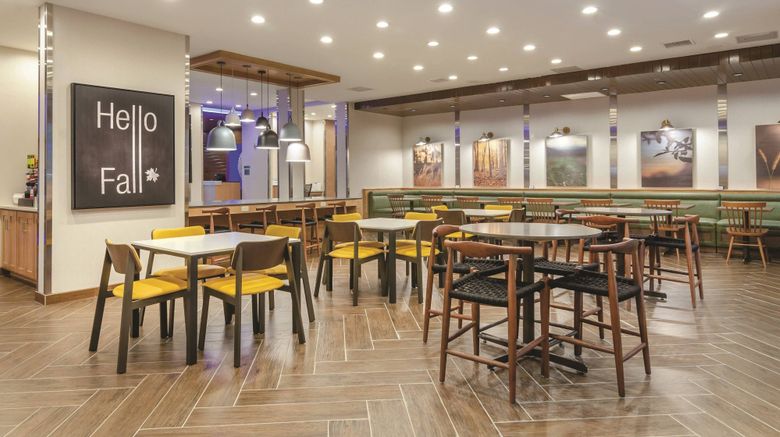 <b>Fairfield Inn/Suites Kansas City Shawnee Restaurant</b>. Images powered by <a href="https://www.leonardoworldwide.com/" title="Leonardo Worldwide" target="_blank">Leonardo</a>.