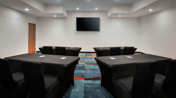 Fairfield Inn & Suites Dover Meeting