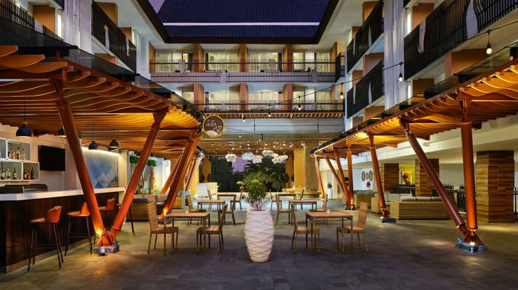 Fairfield - Marriott Bali Kuta Sunset Rd Lobby