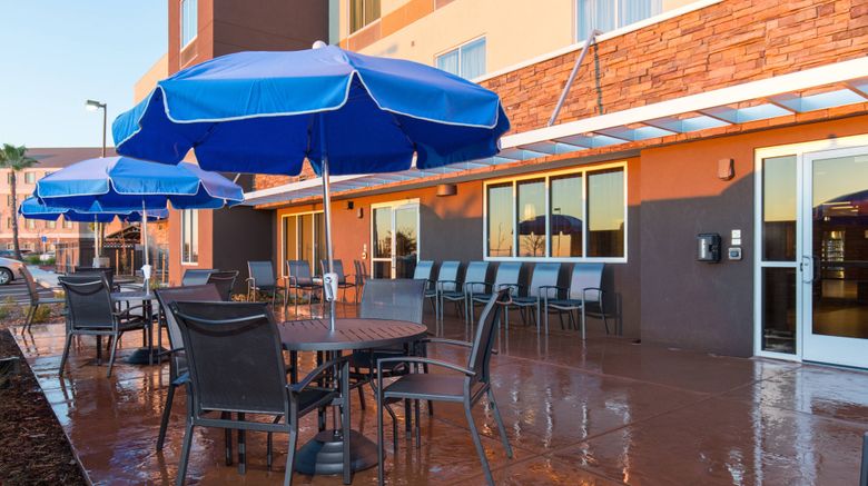 <b>Fairfield Inn/Suites Sacramento Folsom Exterior</b>. Images powered by <a href="https://www.leonardoworldwide.com/" title="Leonardo Worldwide" target="_blank">Leonardo</a>.