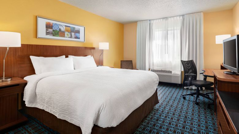 <b>Fairfield Inn Roseville Room</b>. Images powered by <a href="https://www.leonardoworldwide.com/" title="Leonardo Worldwide" target="_blank">Leonardo</a>.