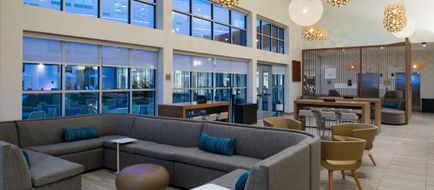 Element North Kansas City Lobby