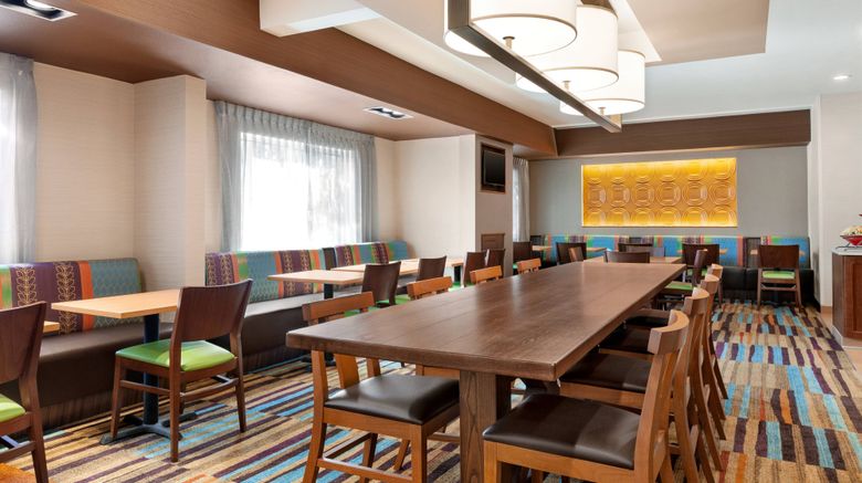 <b>Fairfield Inn Roseville Restaurant</b>. Images powered by <a href="https://www.leonardoworldwide.com/" title="Leonardo Worldwide" target="_blank">Leonardo</a>.
