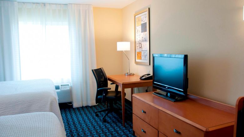 <b>Fairfield Inn & Suites Ames Room</b>. Images powered by <a href="https://www.leonardoworldwide.com/" title="Leonardo Worldwide" target="_blank">Leonardo</a>.