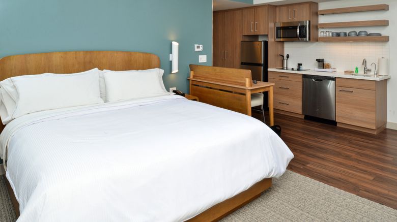 <b>Element North Kansas City Room</b>. Images powered by <a href="https://www.leonardoworldwide.com/" title="Leonardo Worldwide" target="_blank">Leonardo</a>.
