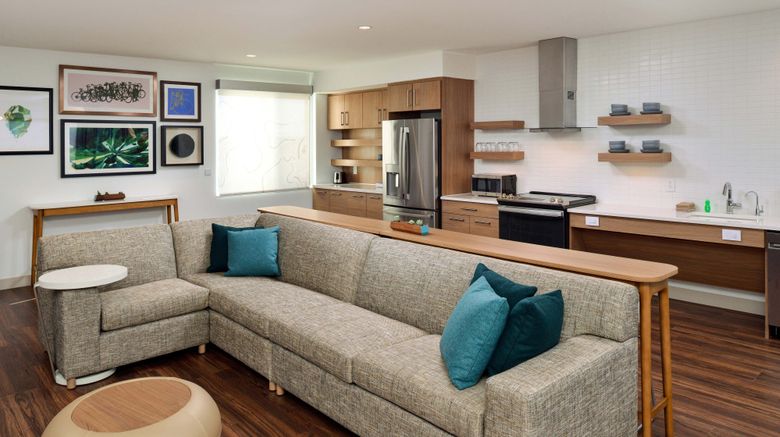 <b>Element North Kansas City Room</b>. Images powered by <a href="https://www.leonardoworldwide.com/" title="Leonardo Worldwide" target="_blank">Leonardo</a>.