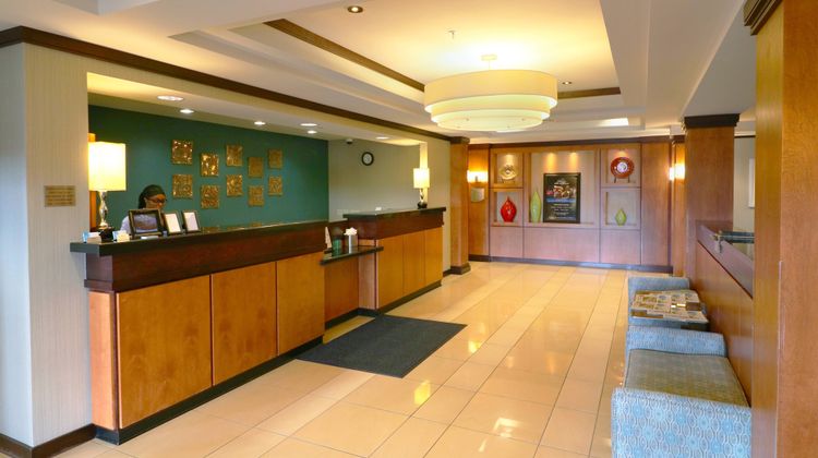 Fairfield Inn & Suites Des Moines Arpt Lobby