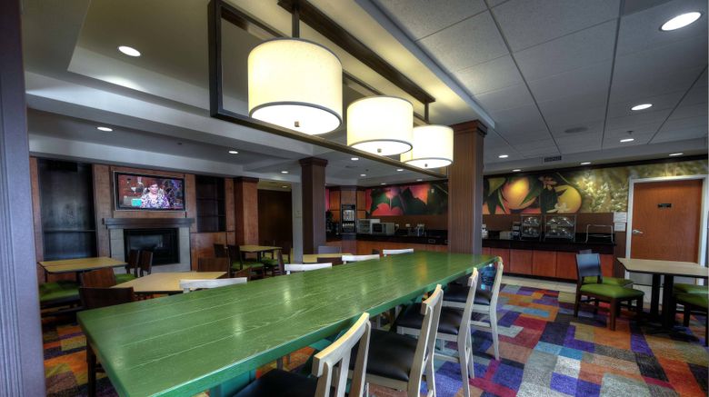 <b>Fairfield Inn & Suites Airport Natomas Restaurant</b>. Images powered by <a href="https://www.leonardoworldwide.com/" title="Leonardo Worldwide" target="_blank">Leonardo</a>.