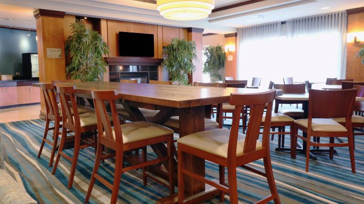 Fairfield Inn & Suites Des Moines Arpt Restaurant