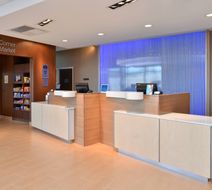 Fairfield Inn/Suites Sacramento Airport Lobby