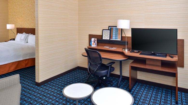 <b>Fairfield Inn/Suites Sacramento Airport Suite</b>. Images powered by <a href="https://www.leonardoworldwide.com/" title="Leonardo Worldwide" target="_blank">Leonardo</a>.