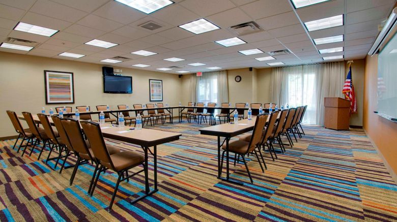 <b>Fairfield Inn & Suites Clermont Meeting</b>. Images powered by <a href="https://www.leonardoworldwide.com/" title="Leonardo Worldwide" target="_blank">Leonardo</a>.