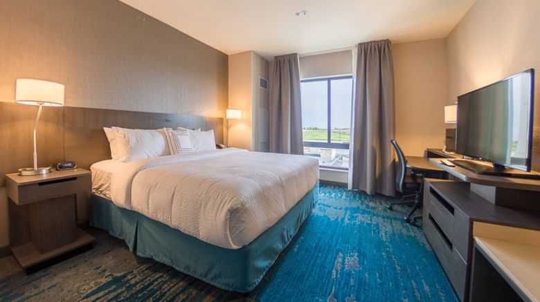 <b>Fairfield Inn/Suites Des Moines/Altoona Room</b>. Images powered by <a href="https://www.leonardoworldwide.com/" title="Leonardo Worldwide" target="_blank">Leonardo</a>.