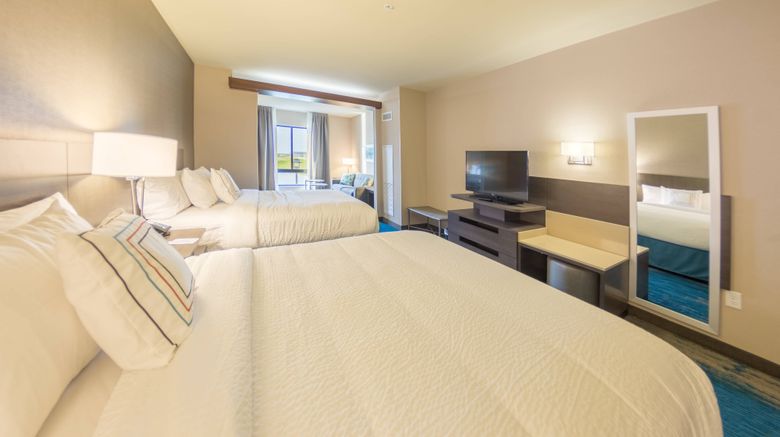 <b>Fairfield Inn/Suites Des Moines/Altoona Suite</b>. Images powered by <a href="https://www.leonardoworldwide.com/" title="Leonardo Worldwide" target="_blank">Leonardo</a>.