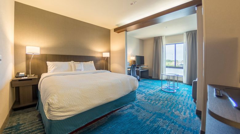 <b>Fairfield Inn/Suites Des Moines/Altoona Suite</b>. Images powered by <a href="https://www.leonardoworldwide.com/" title="Leonardo Worldwide" target="_blank">Leonardo</a>.