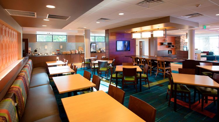 Fairfield Inn & Suites Detroit Lakes Restaurant
