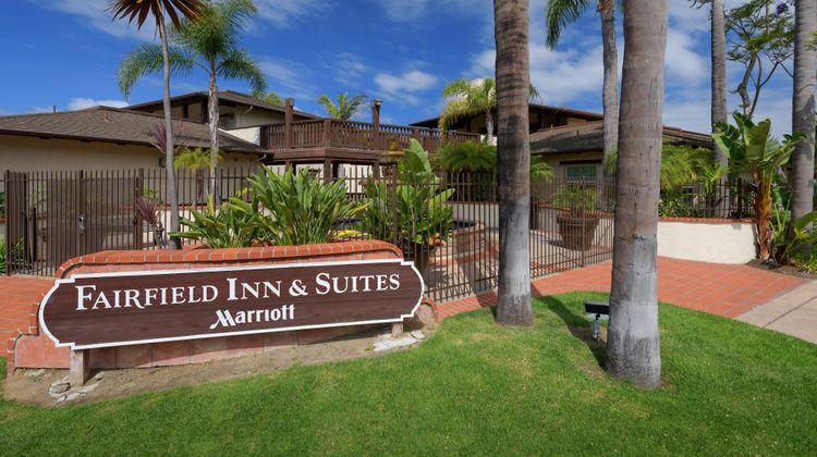 Fairfield Inn & Stes San Diego Old Town Exterior