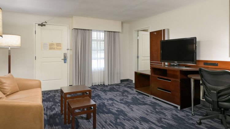 Fairfield Inn & Stes San Diego Old Town Room