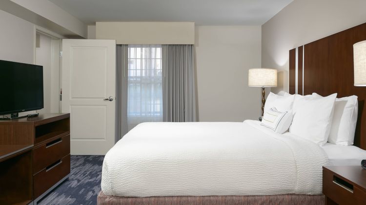Fairfield Inn & Stes San Diego Old Town Room