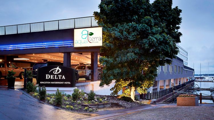 Delta Hotels Kingston Waterfront Exterior