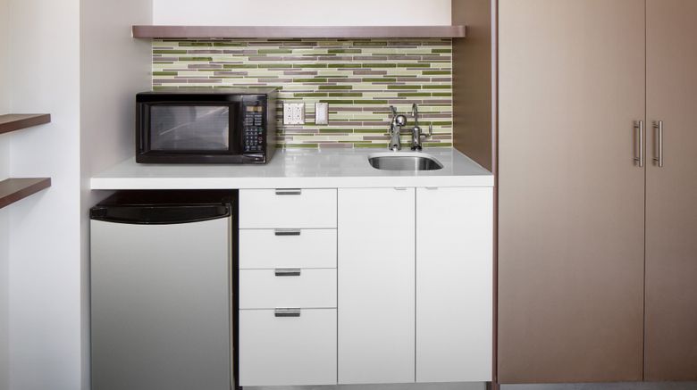<b>Element Miami International Airport Room</b>. Images powered by <a href="https://www.leonardoworldwide.com/" title="Leonardo Worldwide" target="_blank">Leonardo</a>.