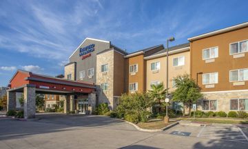 Fairfield Inn & Suites San Antonio Boern