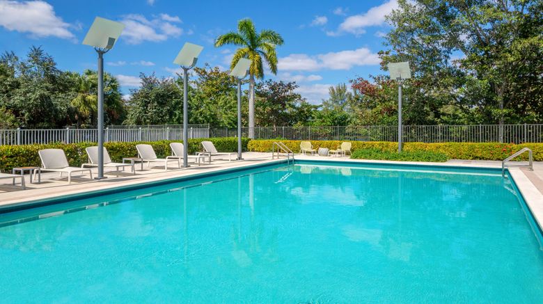<b>Element Miami International Airport Pool</b>. Images powered by <a href="https://www.leonardoworldwide.com/" title="Leonardo Worldwide" target="_blank">Leonardo</a>.