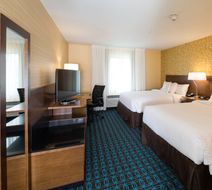 Fairfield Inn & Suites Detroit Macomb Room