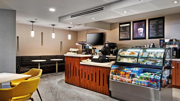 Delta Hotels Dartmouth Restaurant