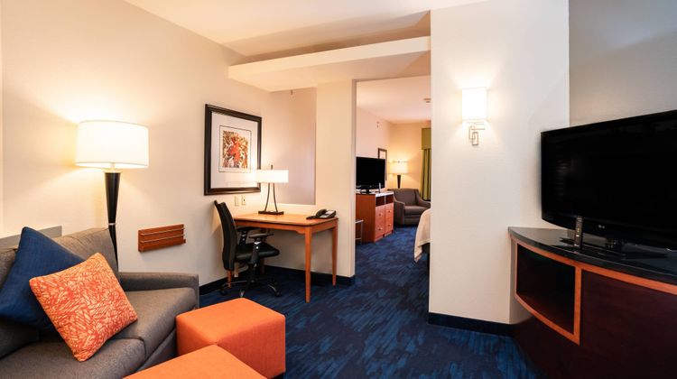 Fairfield Inn & Suites Kearney Suite