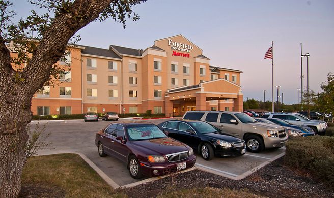 Fairfield Inn & Suites North/Stone Oak Exterior