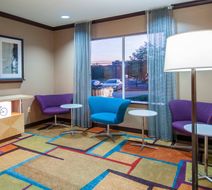 Fairfield Inn & Suites North/Stone Oak Lobby