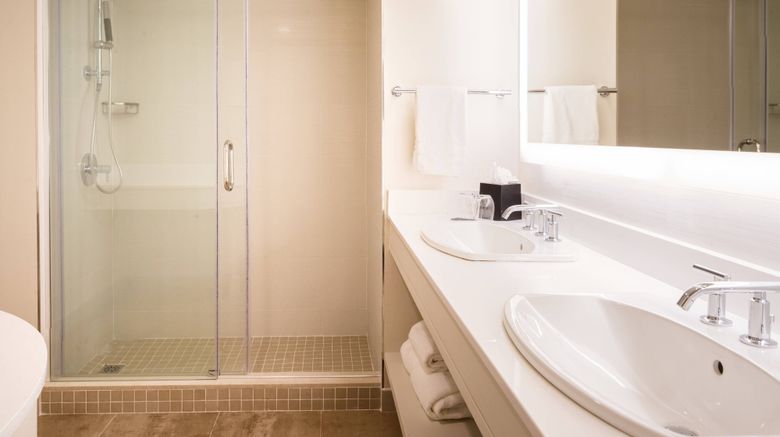 <b>The Westin Tampa Waterside Room</b>. Images powered by <a href="https://www.leonardoworldwide.com/" title="Leonardo Worldwide" target="_blank">Leonardo</a>.
