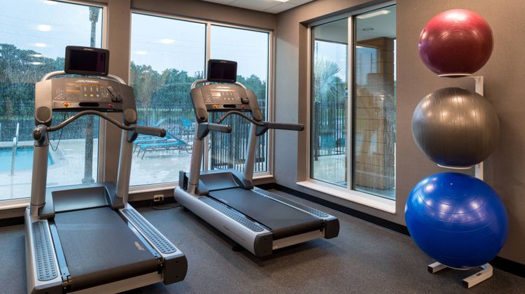 Fairfield Inn & Suites Orlando East/UCF Health Club