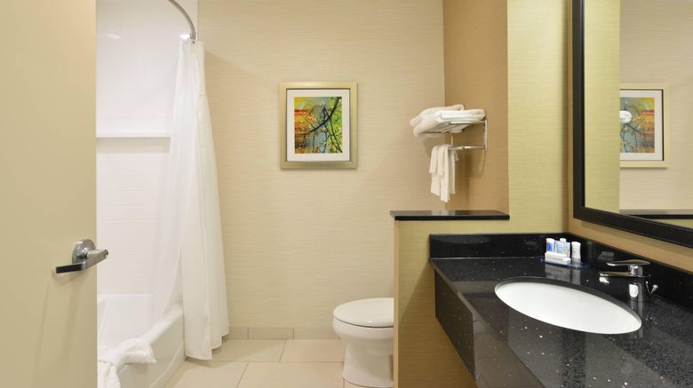 <b>Fairfield Inn & Suites Eau Claire Room</b>. Images powered by <a href="https://www.leonardoworldwide.com/" title="Leonardo Worldwide" target="_blank">Leonardo</a>.