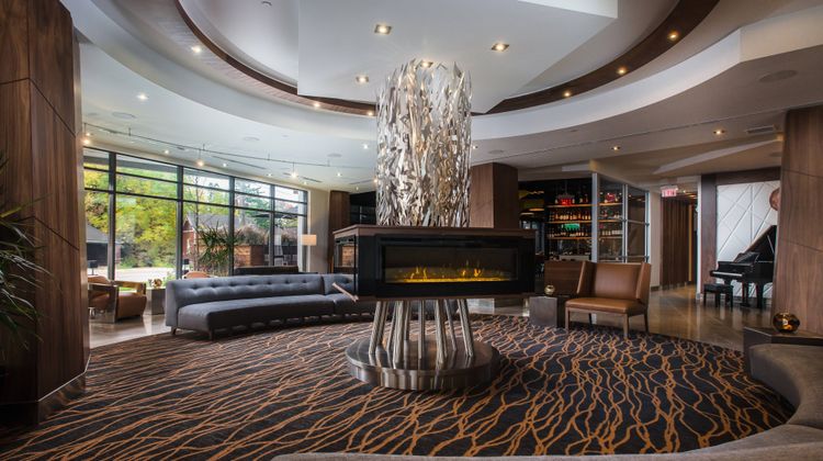 Delta Hotels by Marriott Waterloo Lobby