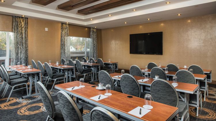 Delta Hotels by Marriott Waterloo Meeting