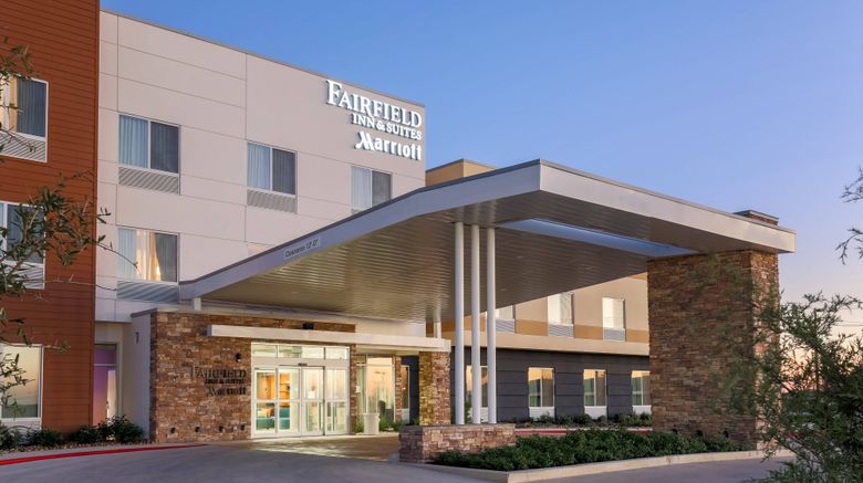 <b>Fairfield Inn & Suites Pleasanton Exterior</b>. Images powered by <a href="https://www.leonardoworldwide.com/" title="Leonardo Worldwide" target="_blank">Leonardo</a>.