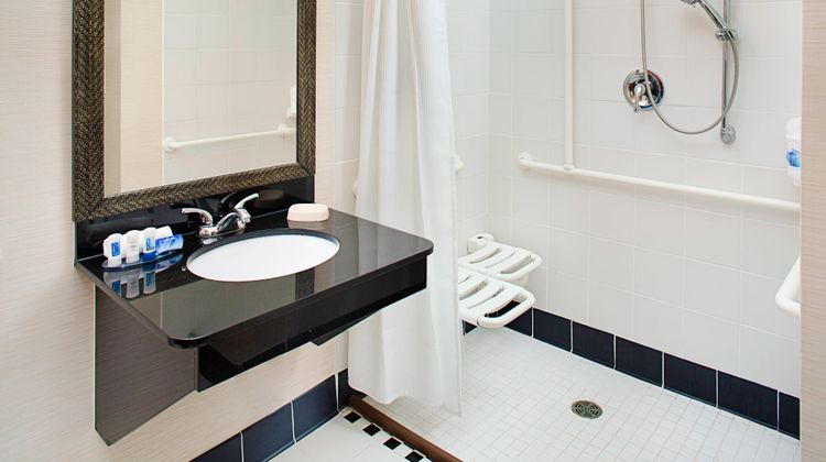 Fairfield Inn & Suites SeaWorld/Westover Room