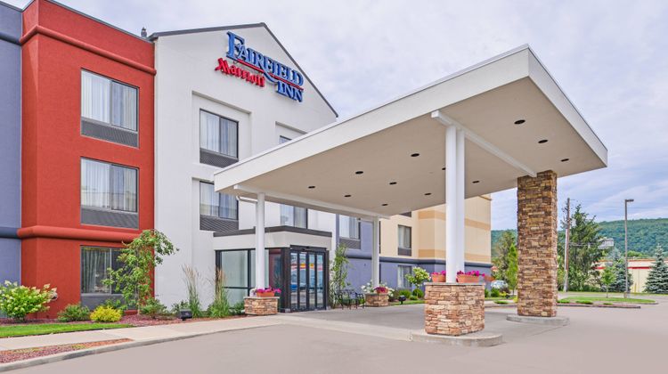 Fairfield Inn by Marriott Exterior