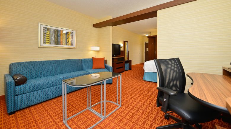 <b>Fairfield Inn & Suites Elmira Corning Room</b>. Images powered by <a href="https://www.leonardoworldwide.com/" title="Leonardo Worldwide" target="_blank">Leonardo</a>.