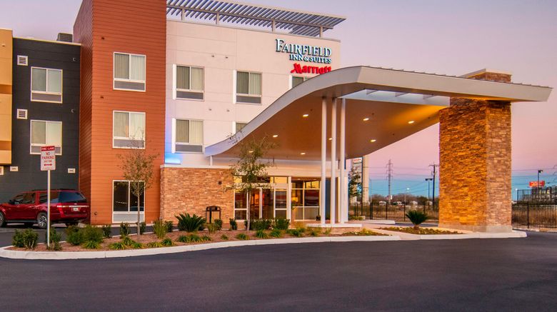 <b>Fairfield Inn & Suites San Antonio SE Exterior</b>. Images powered by <a href="https://www.leonardoworldwide.com/" title="Leonardo Worldwide" target="_blank">Leonardo</a>.