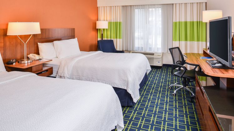 Fairfield Inn by Marriott Room