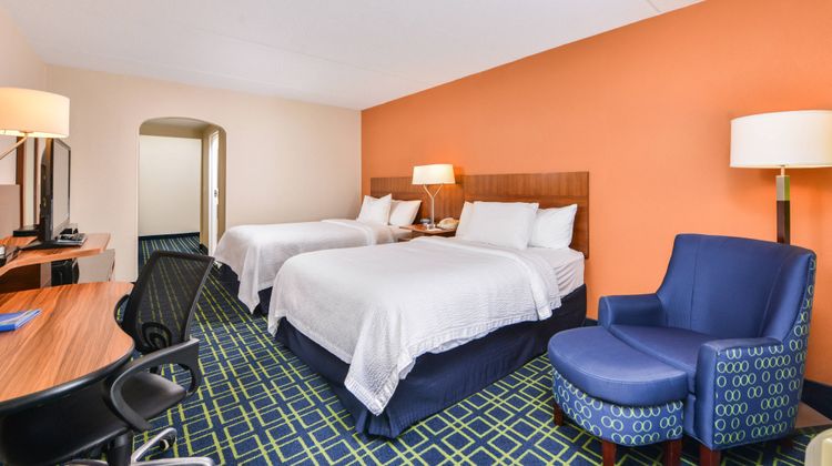 Fairfield Inn by Marriott Room