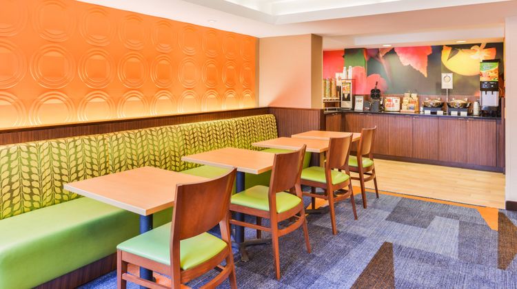 Fairfield Inn by Marriott Restaurant
